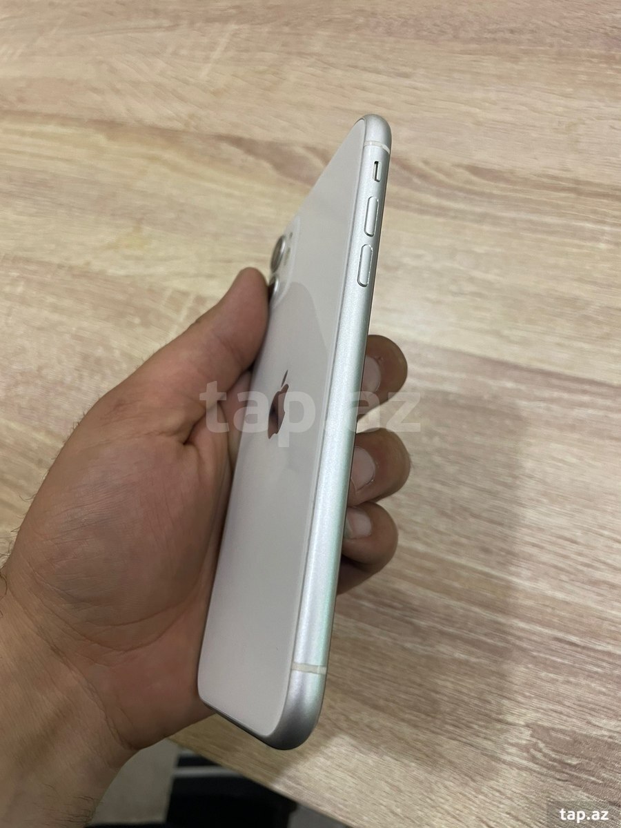 Apple iPhone 11 White 64GB/4GB (4)
