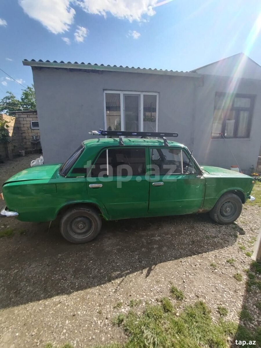 LADA (VAZ) 21011, 1976 il (2)