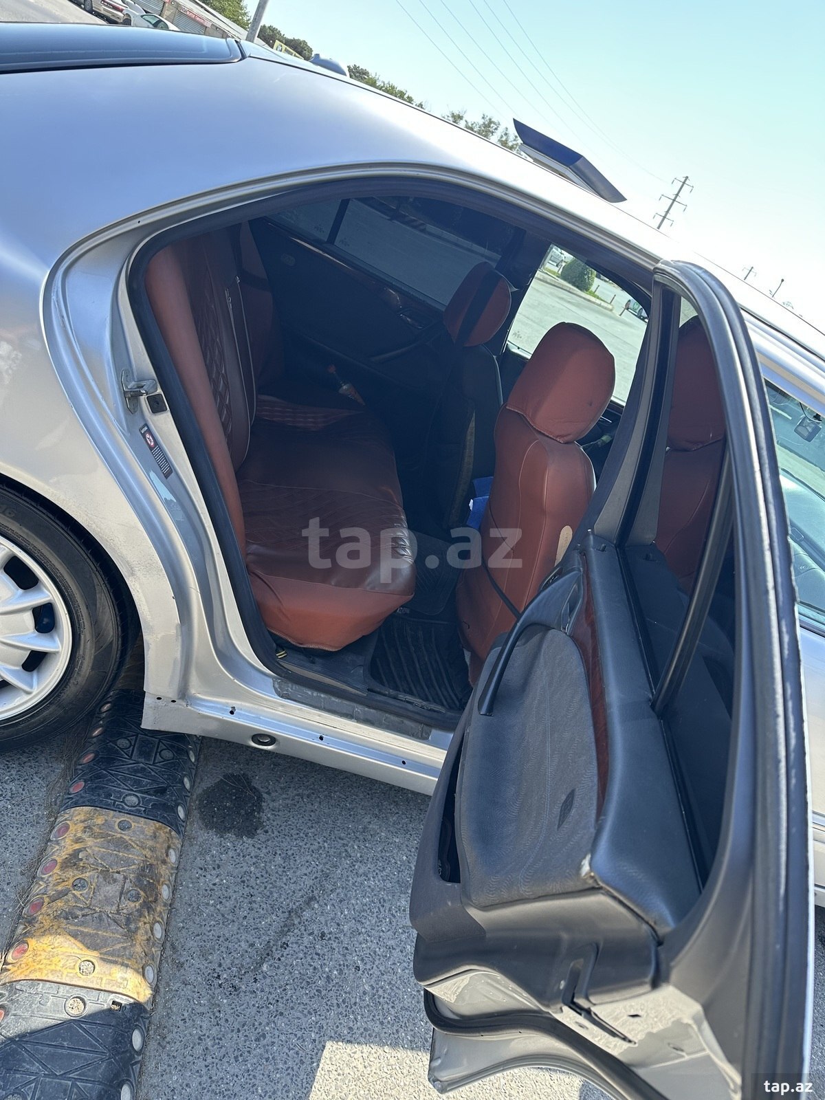 Mercedes E 220, 2001 il (8)
