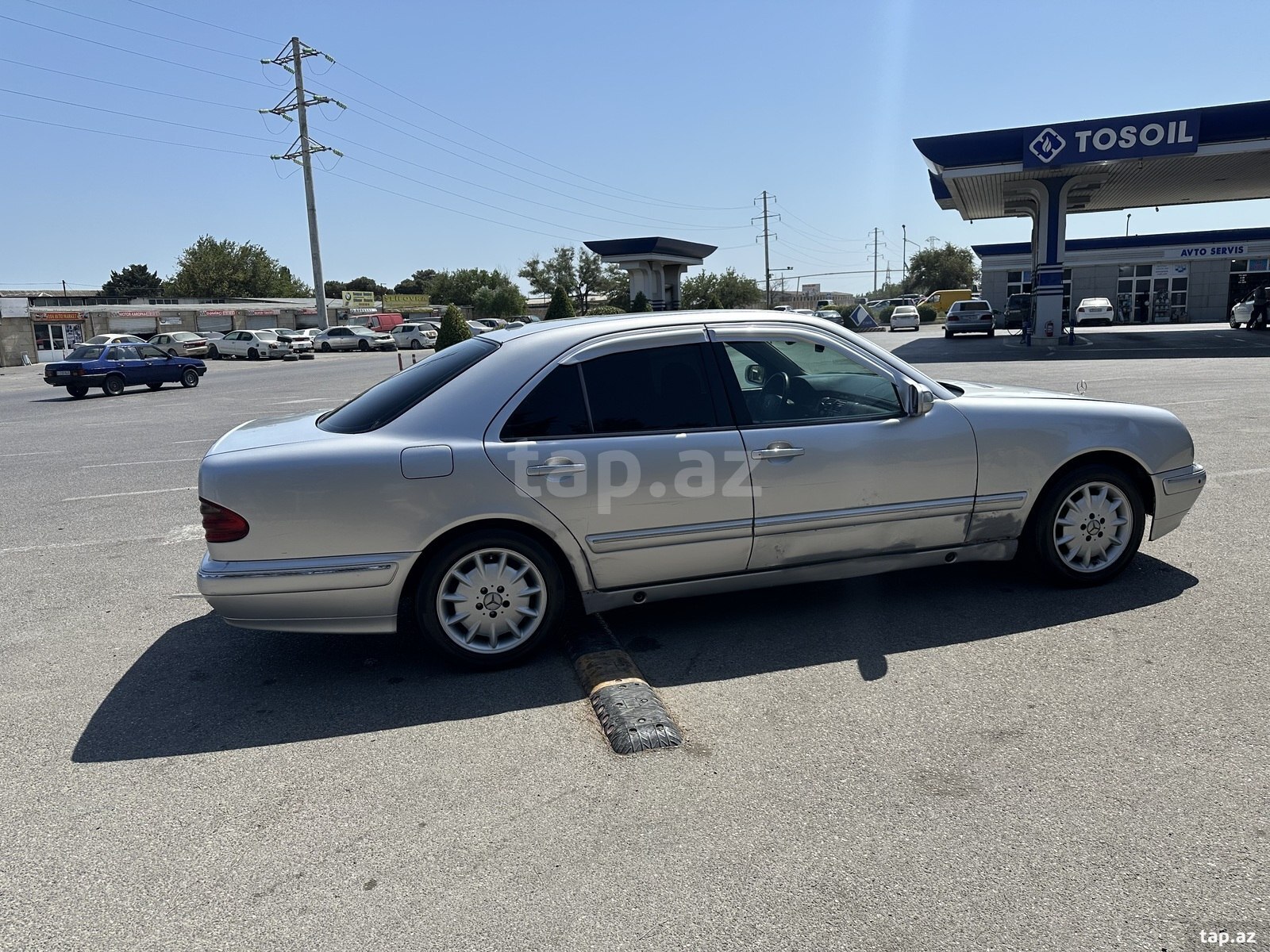 Mercedes E 220, 2001 il (7)