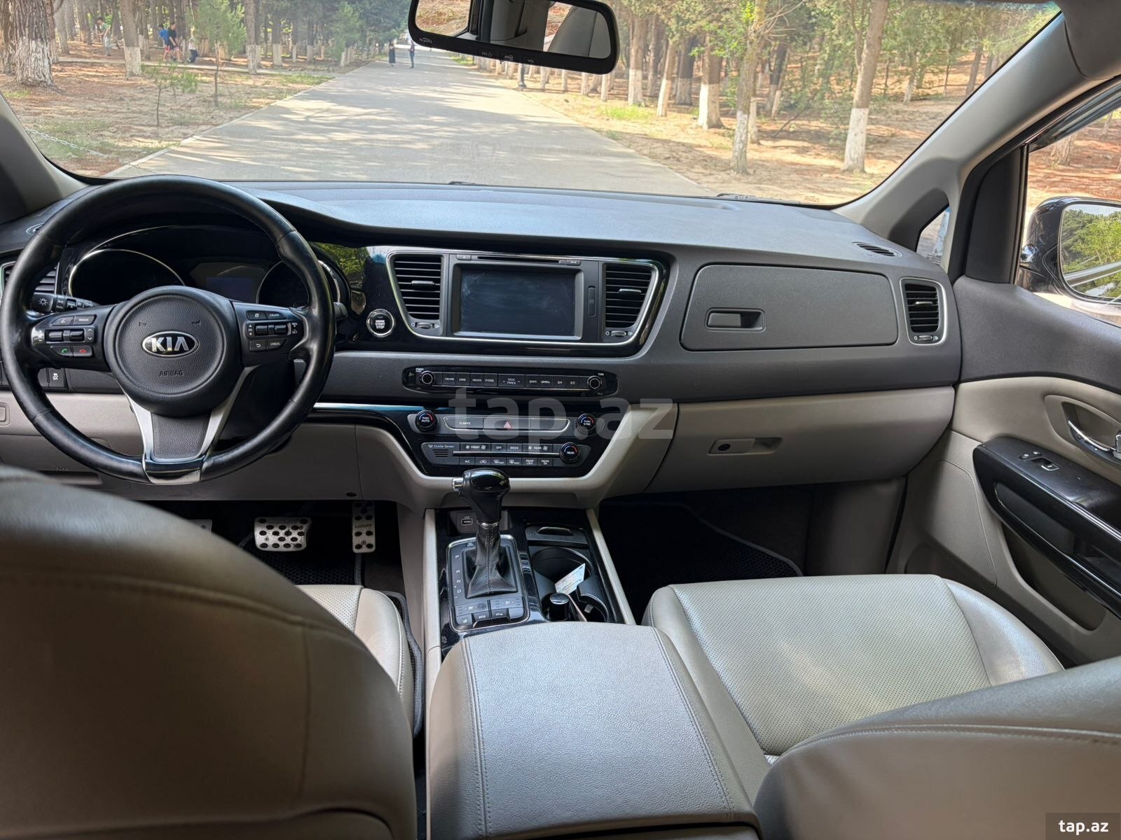 KIA Carnival, 2016 il (3)