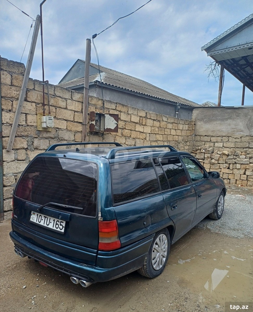 Opel Astra, 1997 il (4)