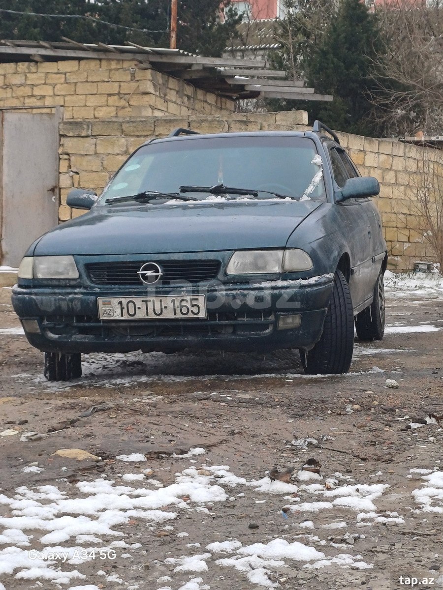 Opel Astra, 1997 il