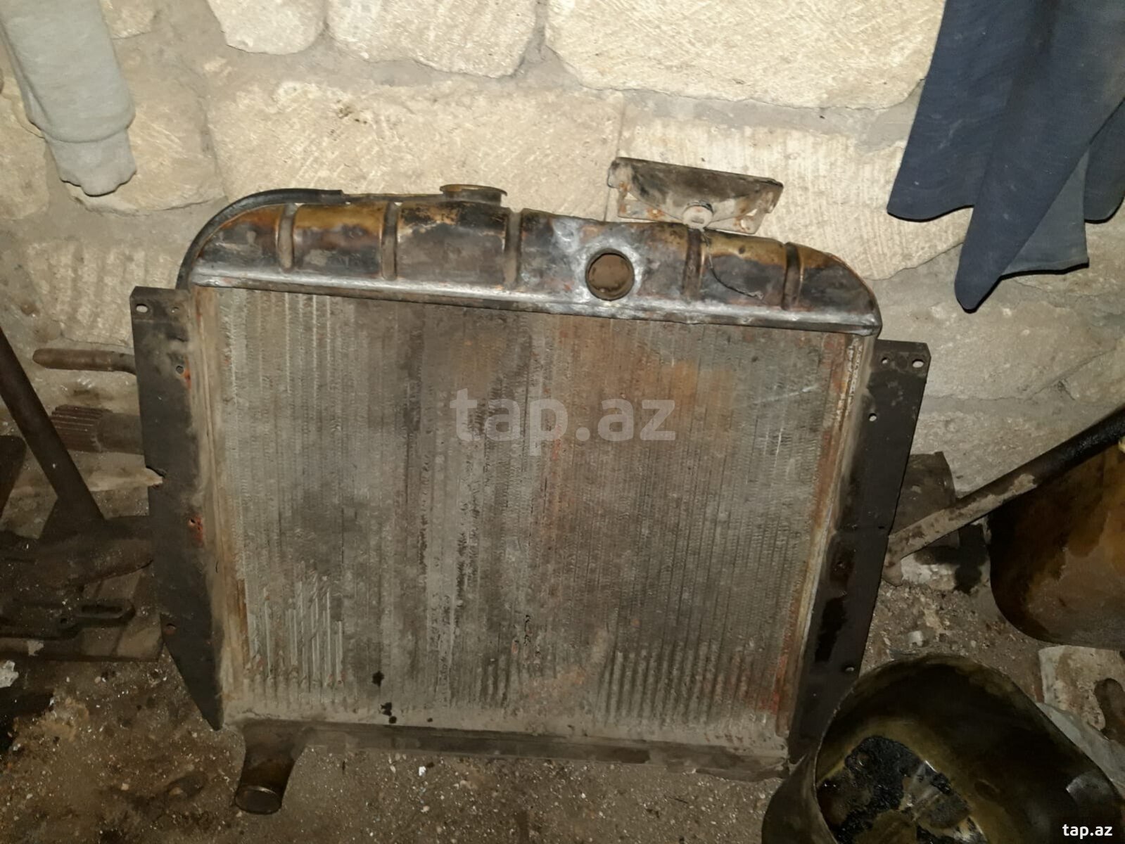 ZIL 130 radiatoru (2)