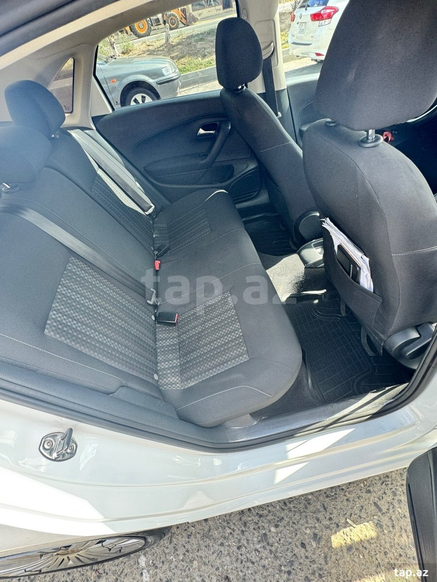 Volkswagen Polo, 2019 il (3)