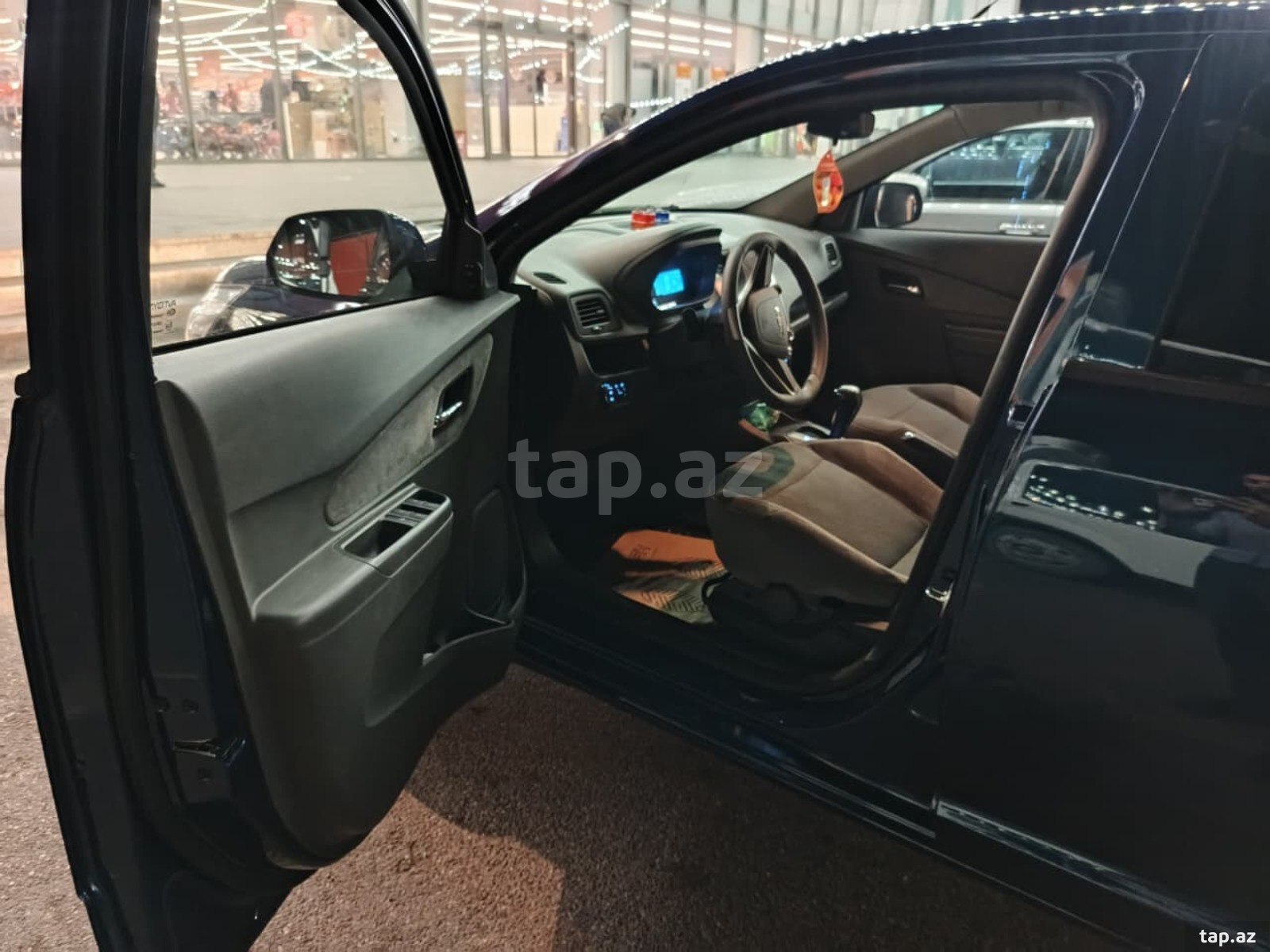 Chevrolet Cobalt, 2026 il (5)