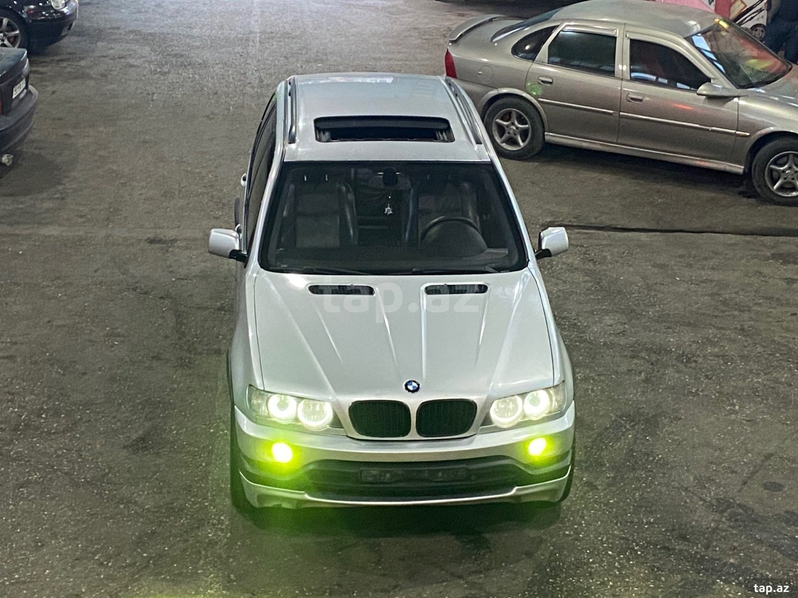 BMW X5, 2002 il