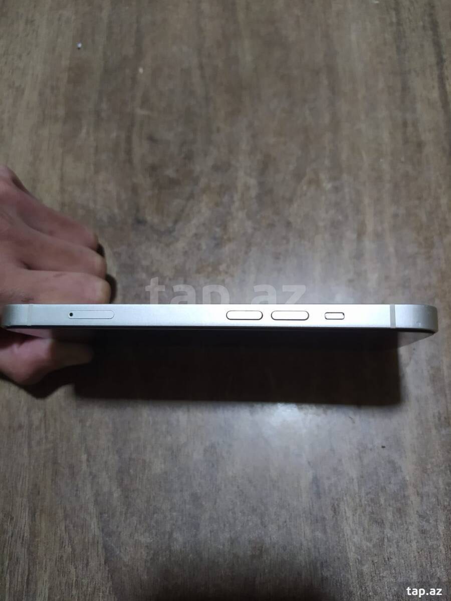 Apple iPhone 13 Starlight 128GB/4GB (2)