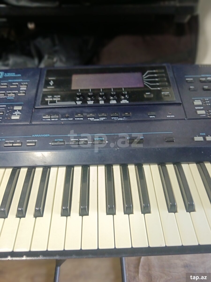 Sintezator Roland 200  (2)