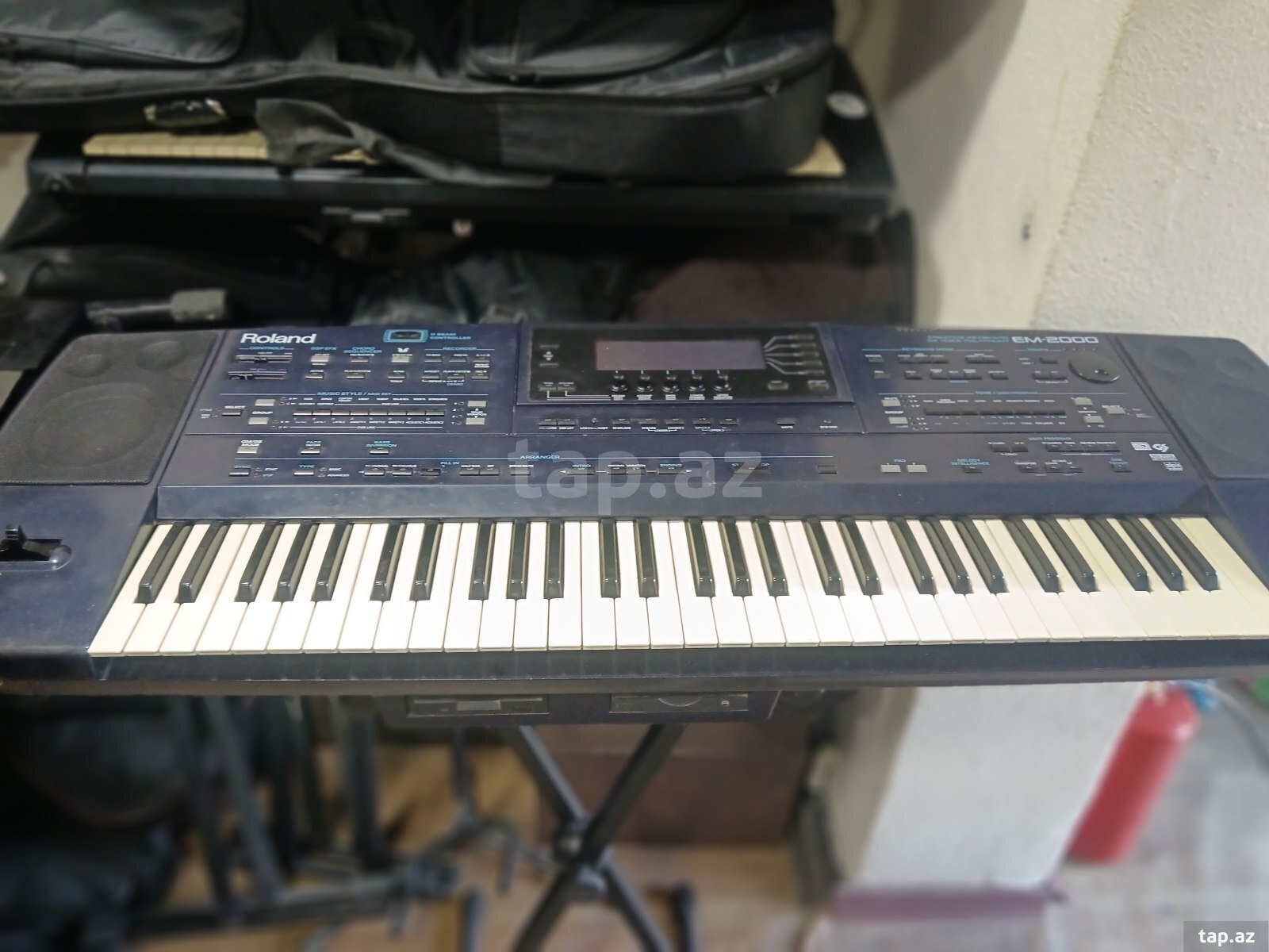 Sintezator Roland 200 