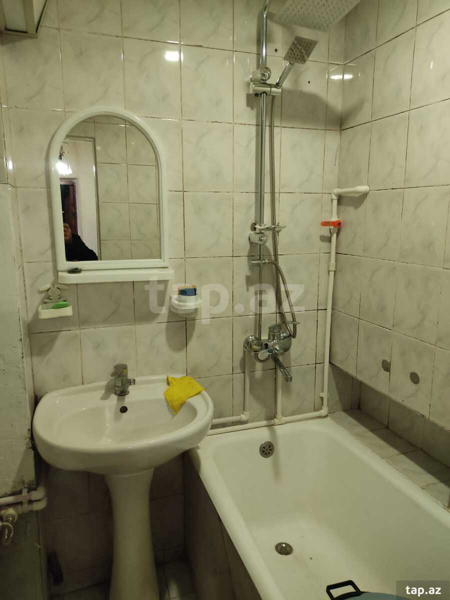 2-otaqlı mənzil kirayə verilir, E.Akademiyası m., 50 m² (3)