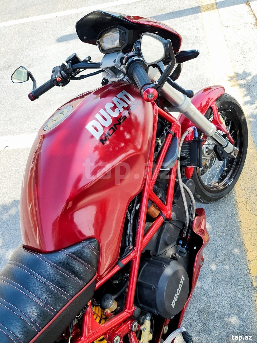 Ducati Monster 600, 2002 il (10)