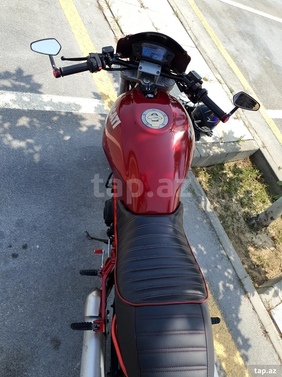 Ducati Monster 600, 2002 il (9)