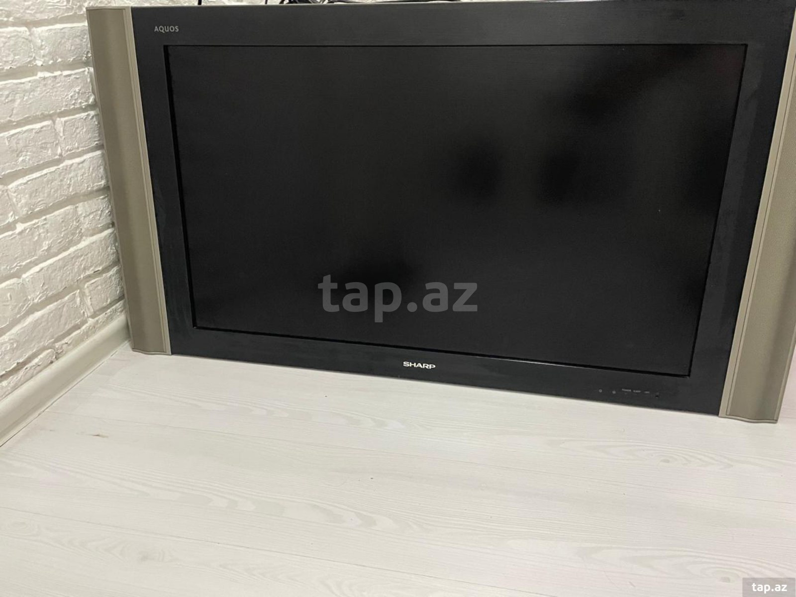 Televizor "Sharp"
