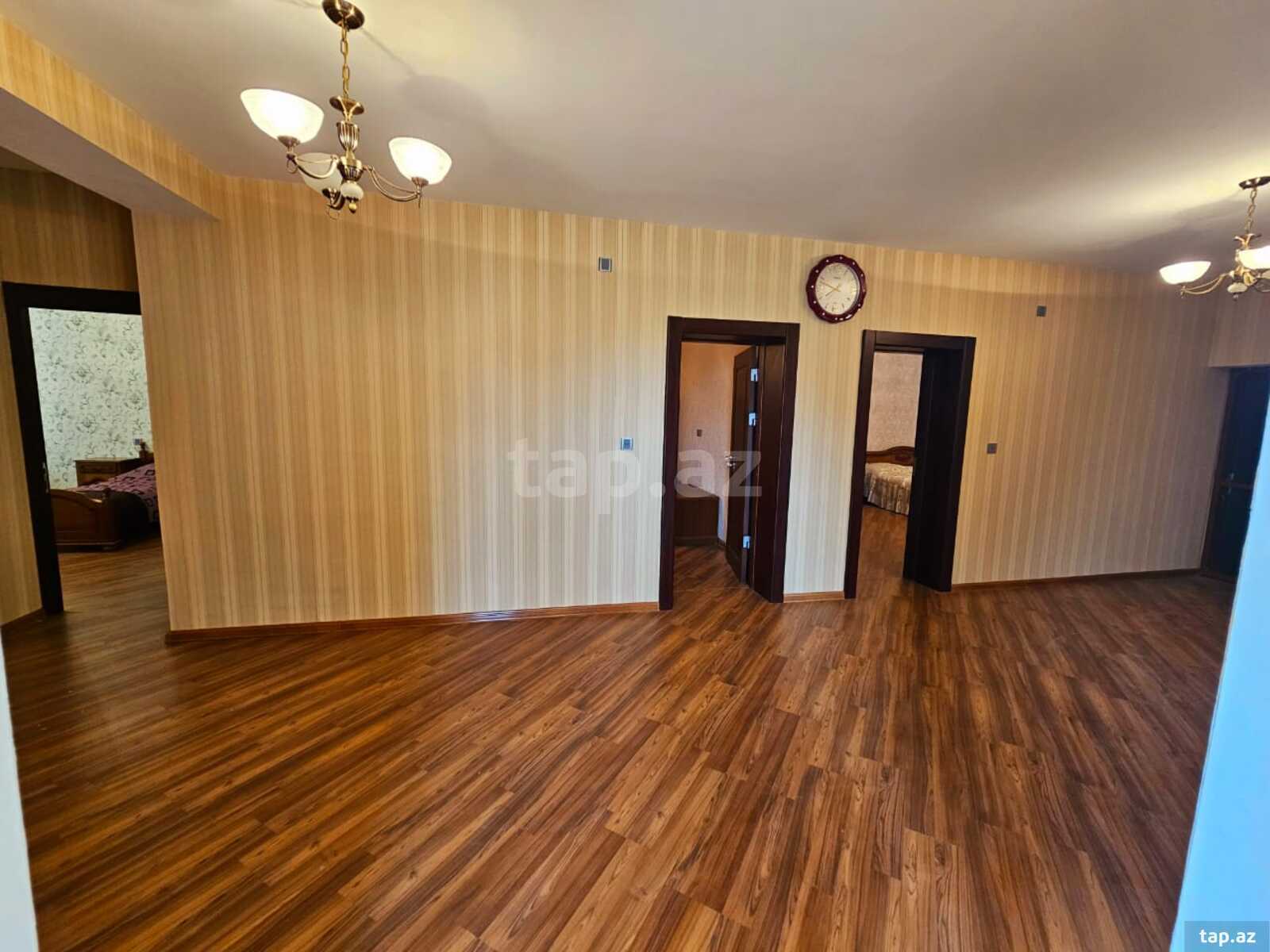 Villa, Novxanı qəs. (17)
