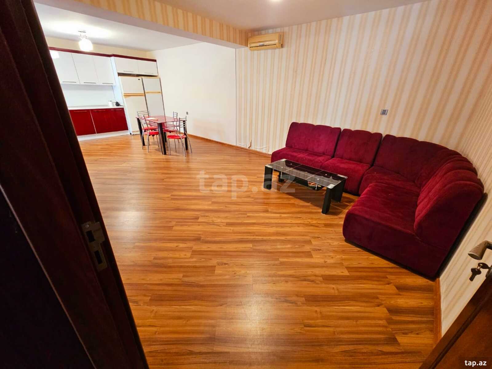 Villa, Novxanı qəs. (11)