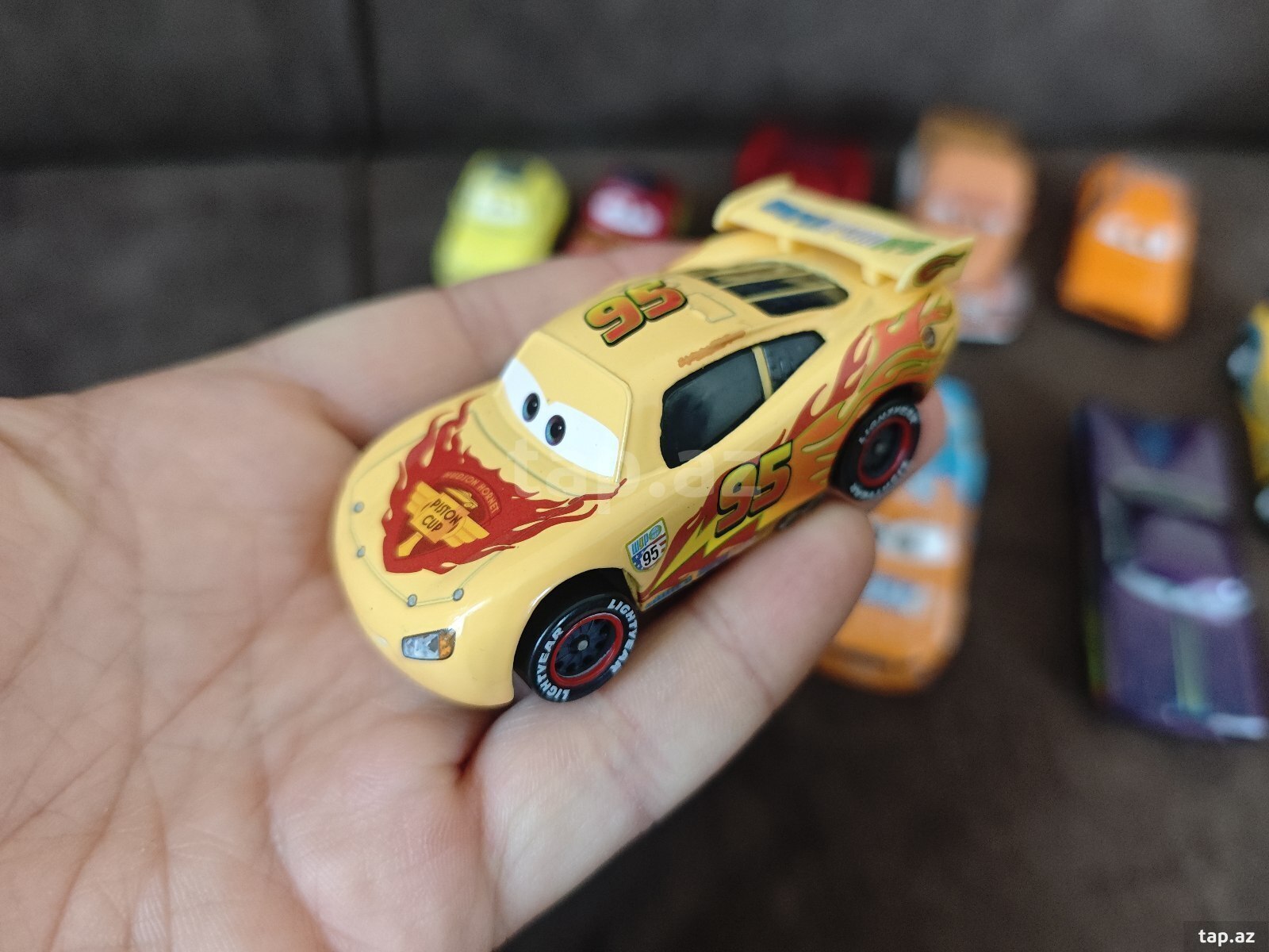 Oyuncaq nəqliyyatı Cars (2)