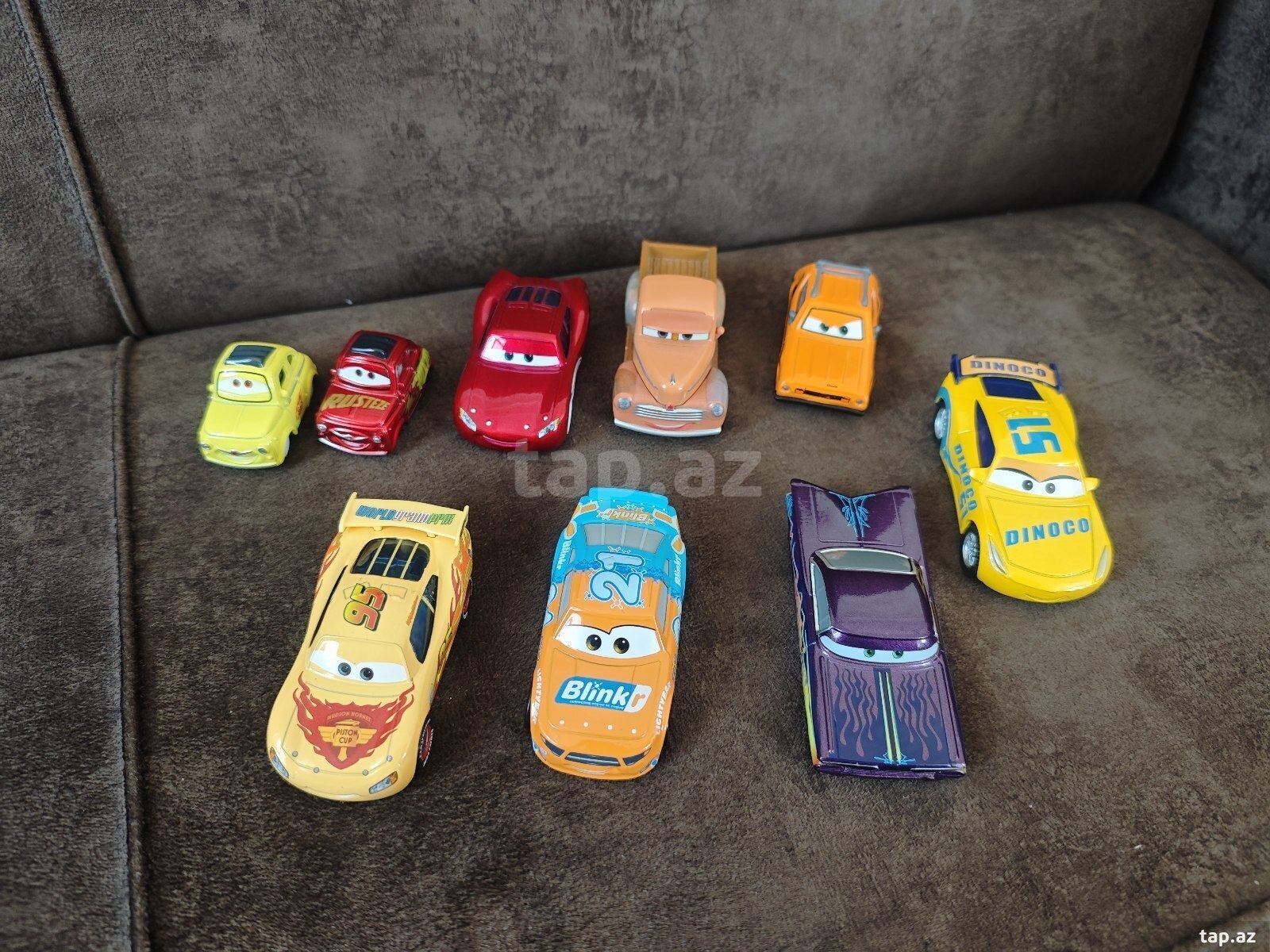 Oyuncaq nəqliyyatı Cars