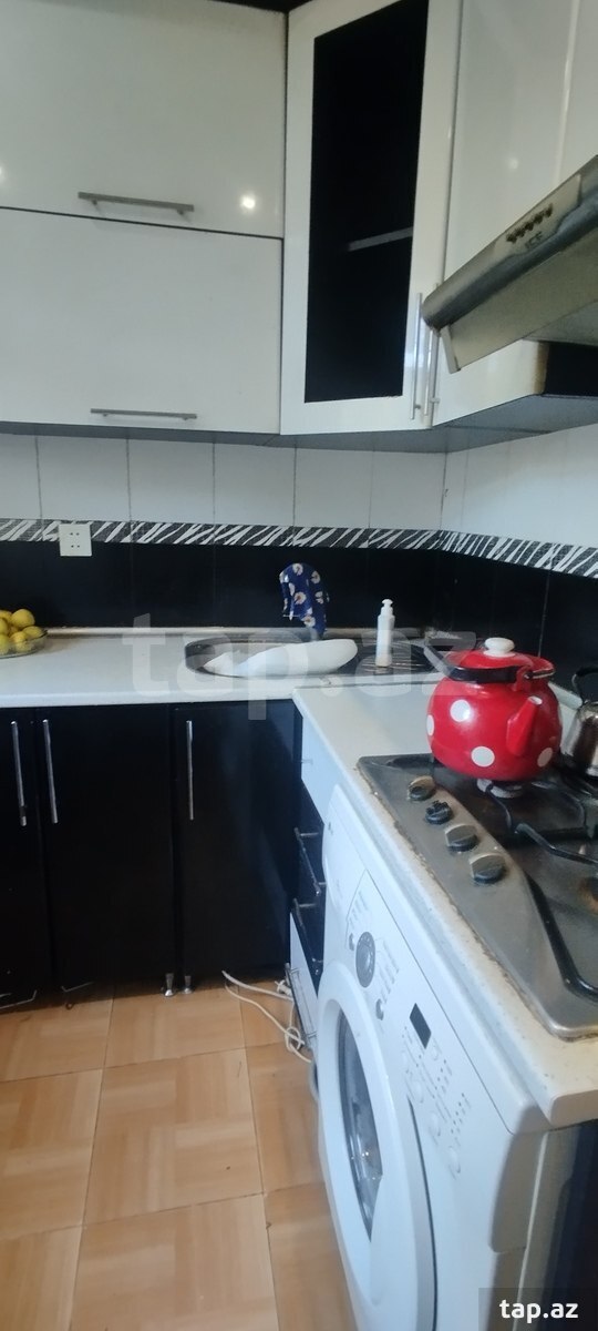 2-otaqlı mənzil kirayə verilir, 3-cü mkr., 42 m² (2)