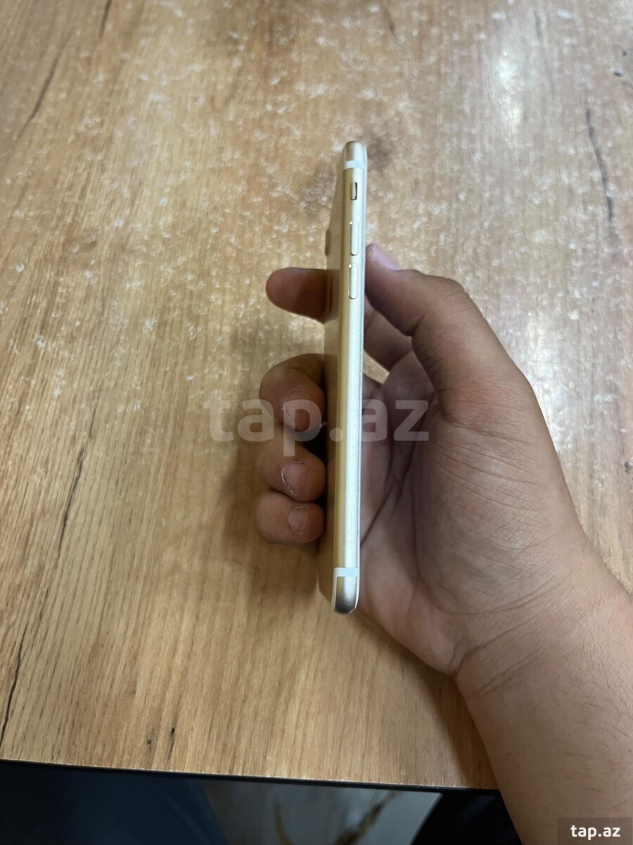 Apple iPhone 7 Gold 32GB (5)