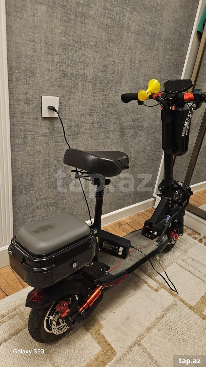Elektrik skuter Kugo M4
