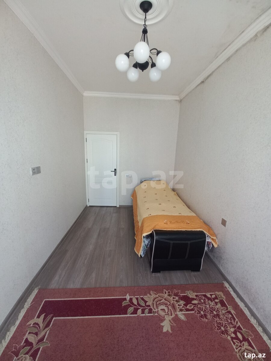 Həyət evi, Qara Qarayev m. (5)