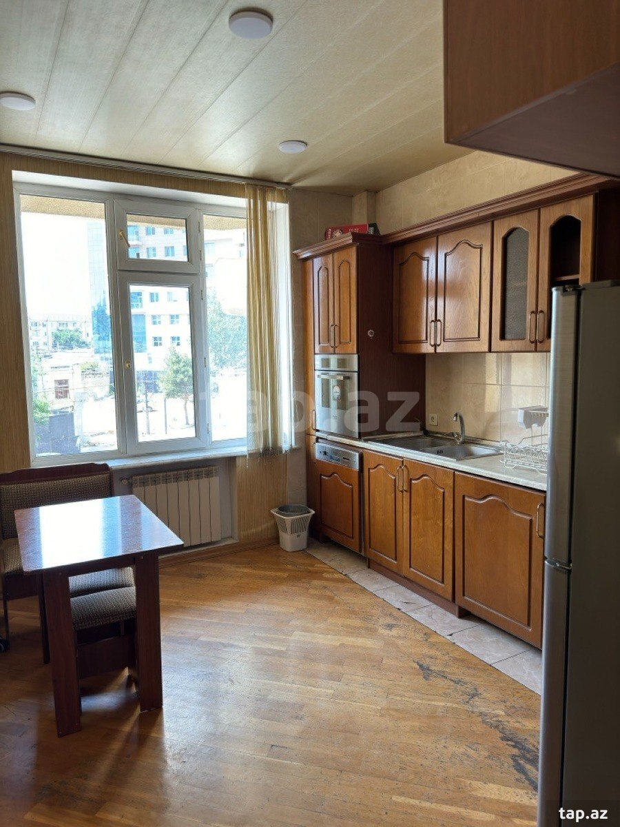 4-otaqlı yeni tikili, İ.Qurtqaşınlı küç., 170 m² (15)