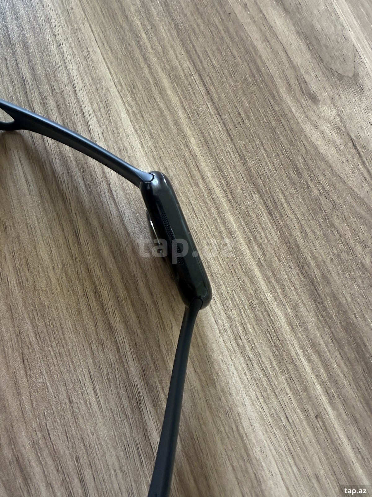 Apple Watch Series 11 Aluminum Jet Black 46mm (3)