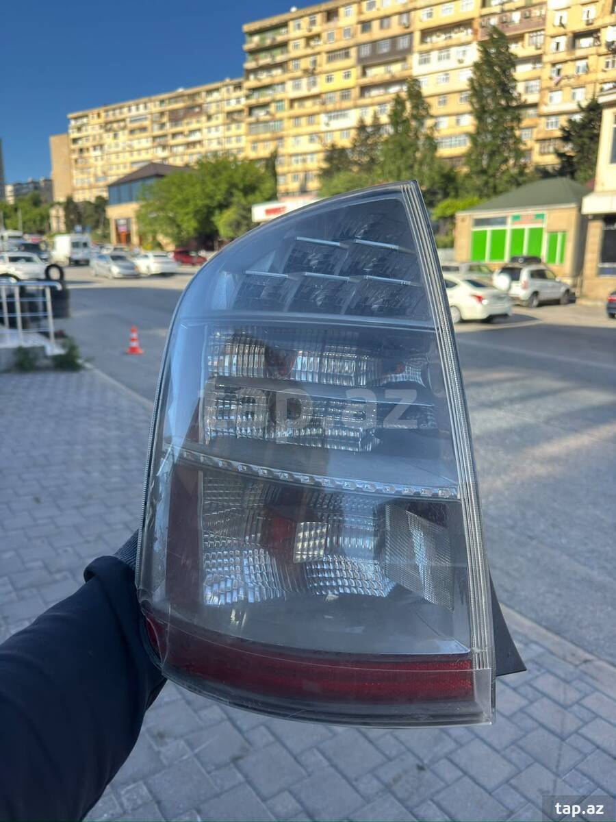 Toyota Prius stop işığı (2)