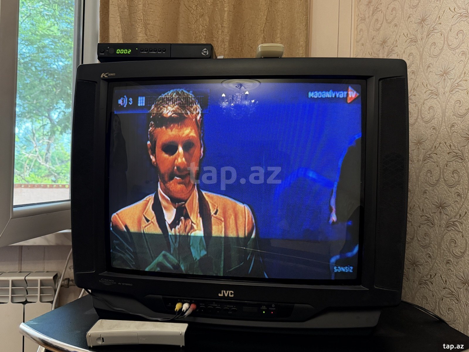 Televizor JVC  (2)