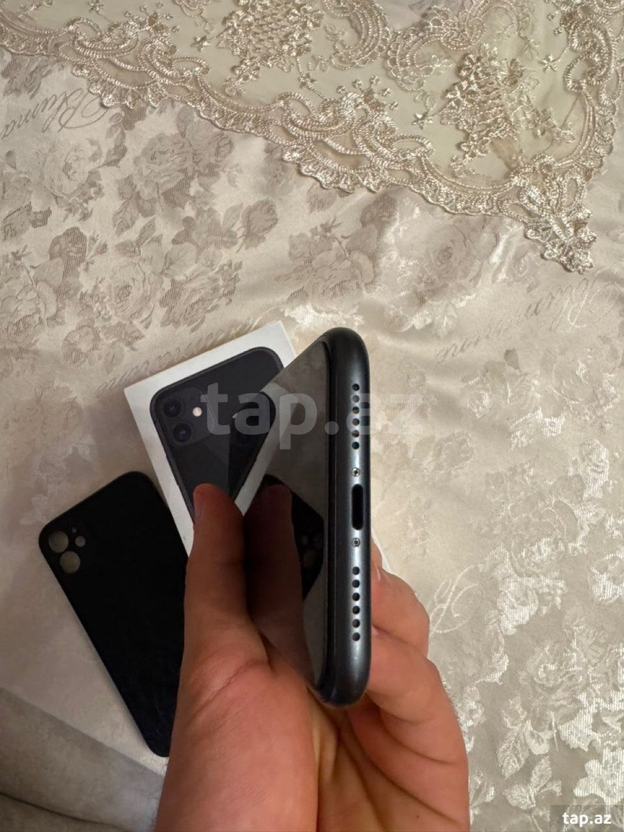 Apple iPhone 11 Black 64GB/4GB (6)