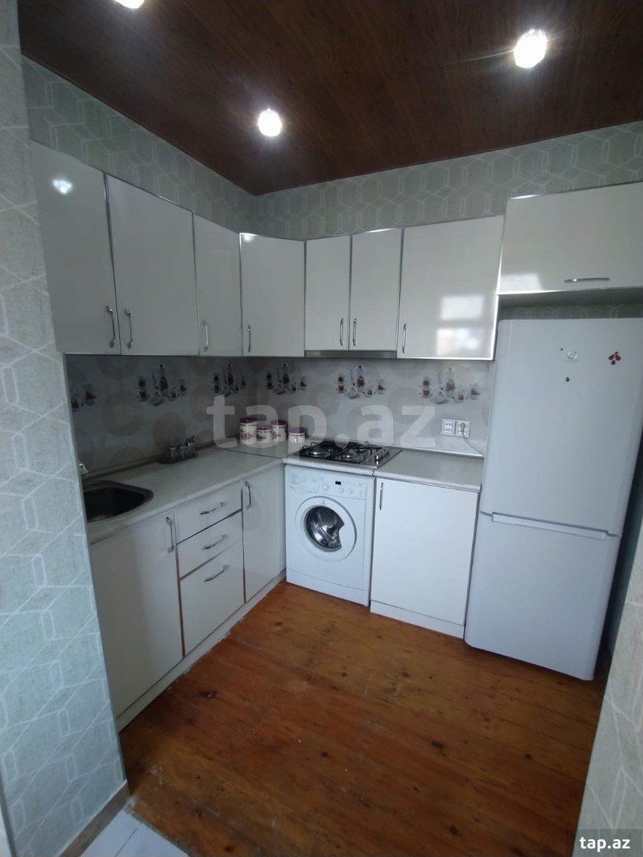 2-otaqlı mənzil kirayə verilir, Memar Əcəmi m., 60 m²