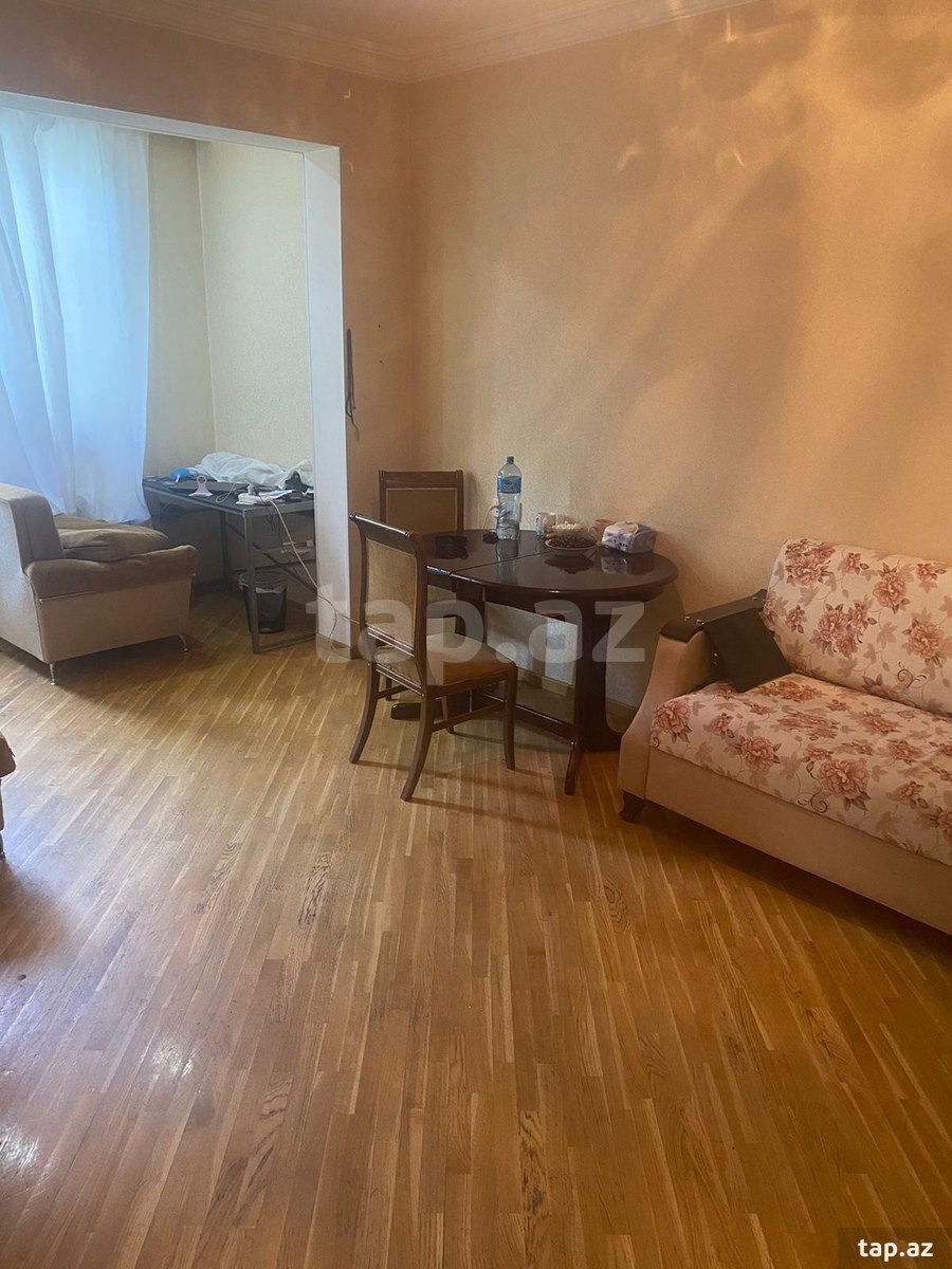 3-otaqlı mənzil kirayə verilir, Memar Əcəmi m., 70 m²