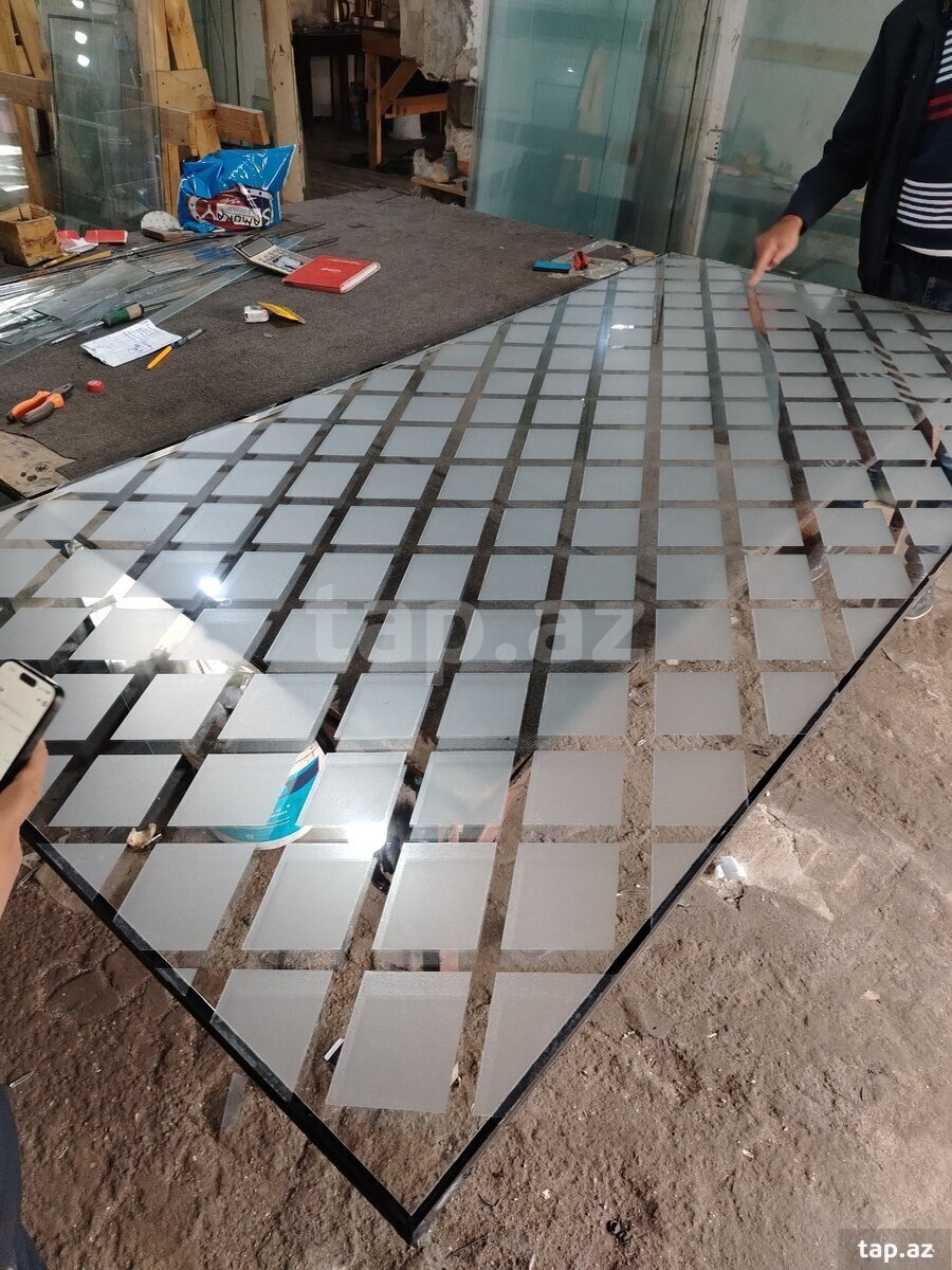 Qapı, pəncərə və torların yığılması və təmiri  (13)