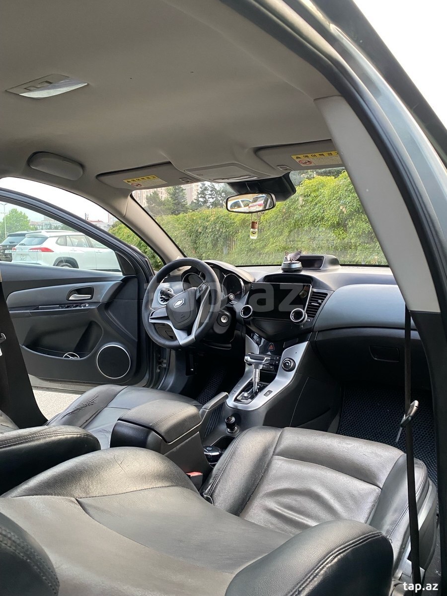 Chevrolet Cruze, 2011 il (11)