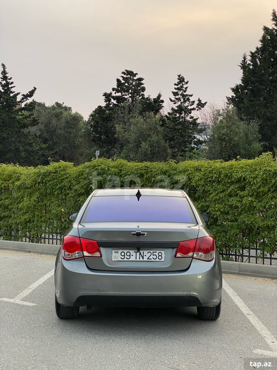 Chevrolet Cruze, 2011 il (7)