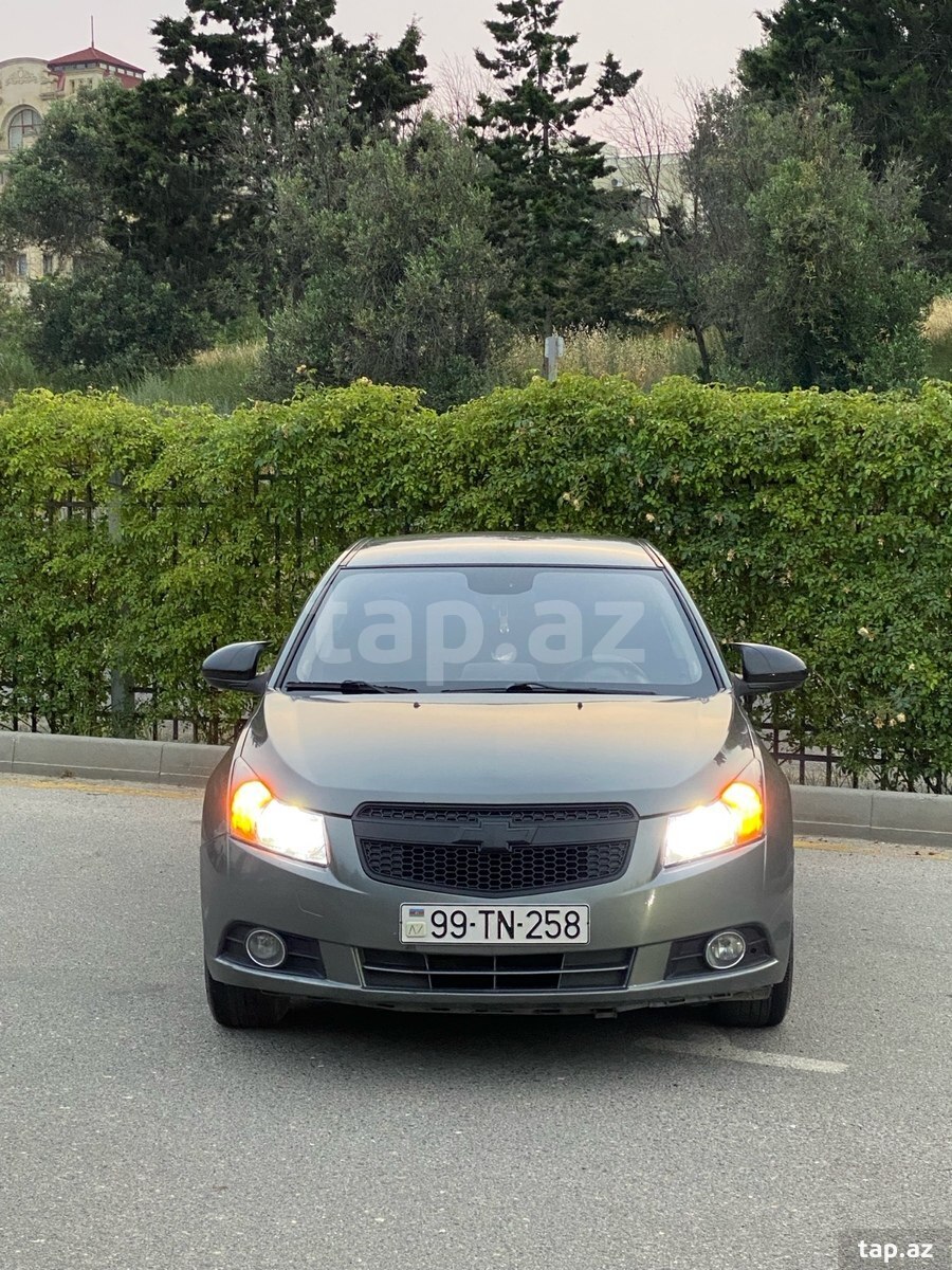 Chevrolet Cruze, 2011 il (3)