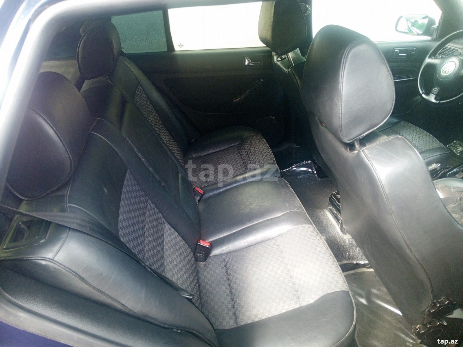 Volkswagen Golf, 2000 il (9)