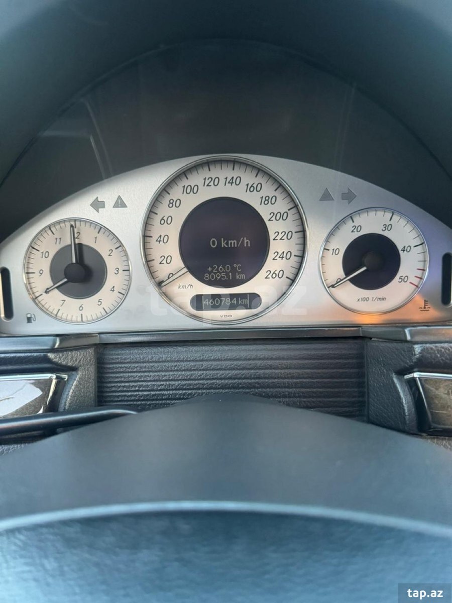 Mercedes E 270, 2003 il (5)