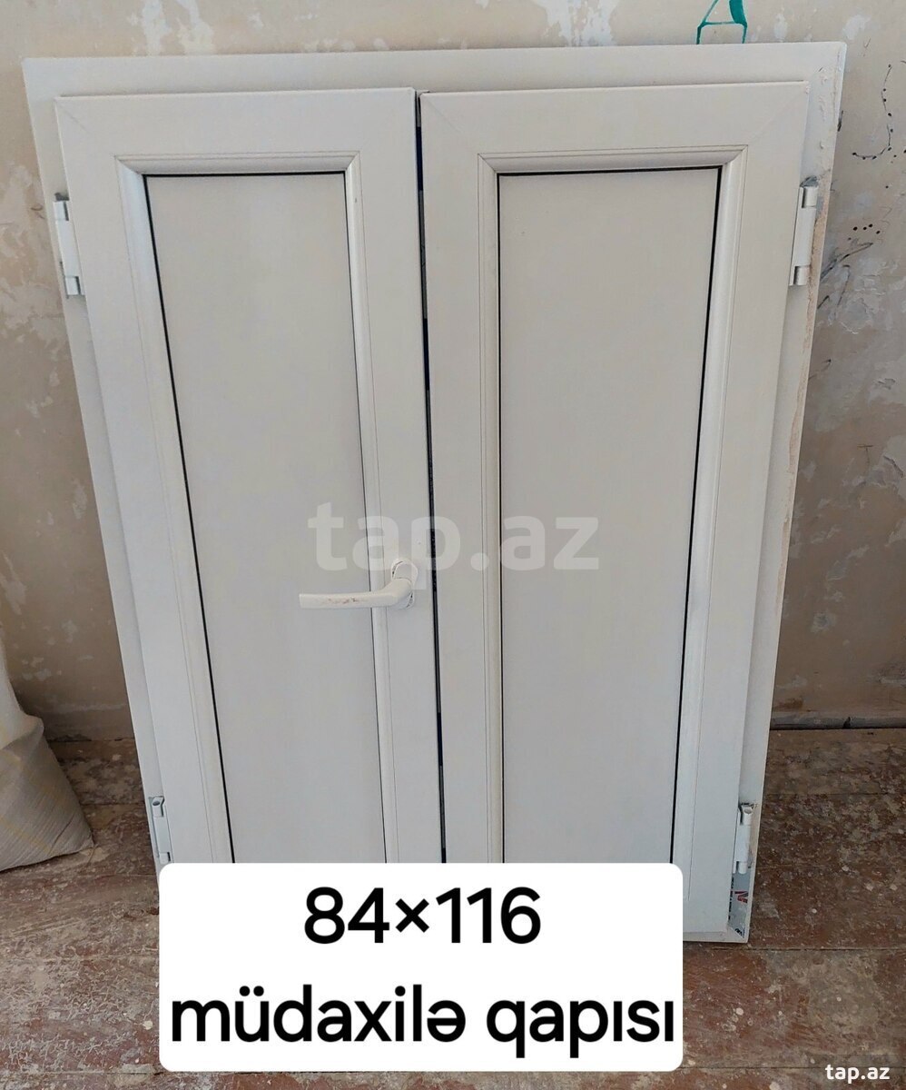 Plastik qapılar (2)