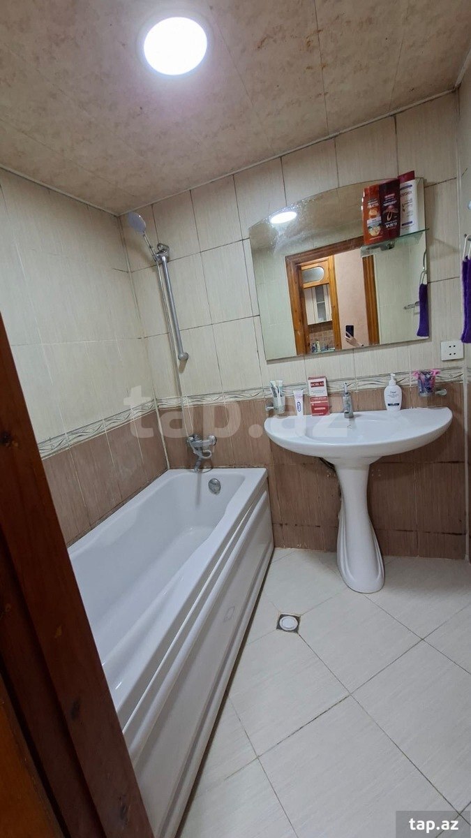 2-otaqlı mənzil kirayə verilir, Gənclik m., 70 m² (9)