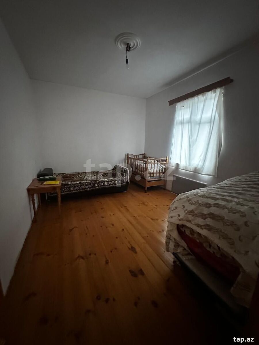 Həyət evi, Hövsan qəs. (7)