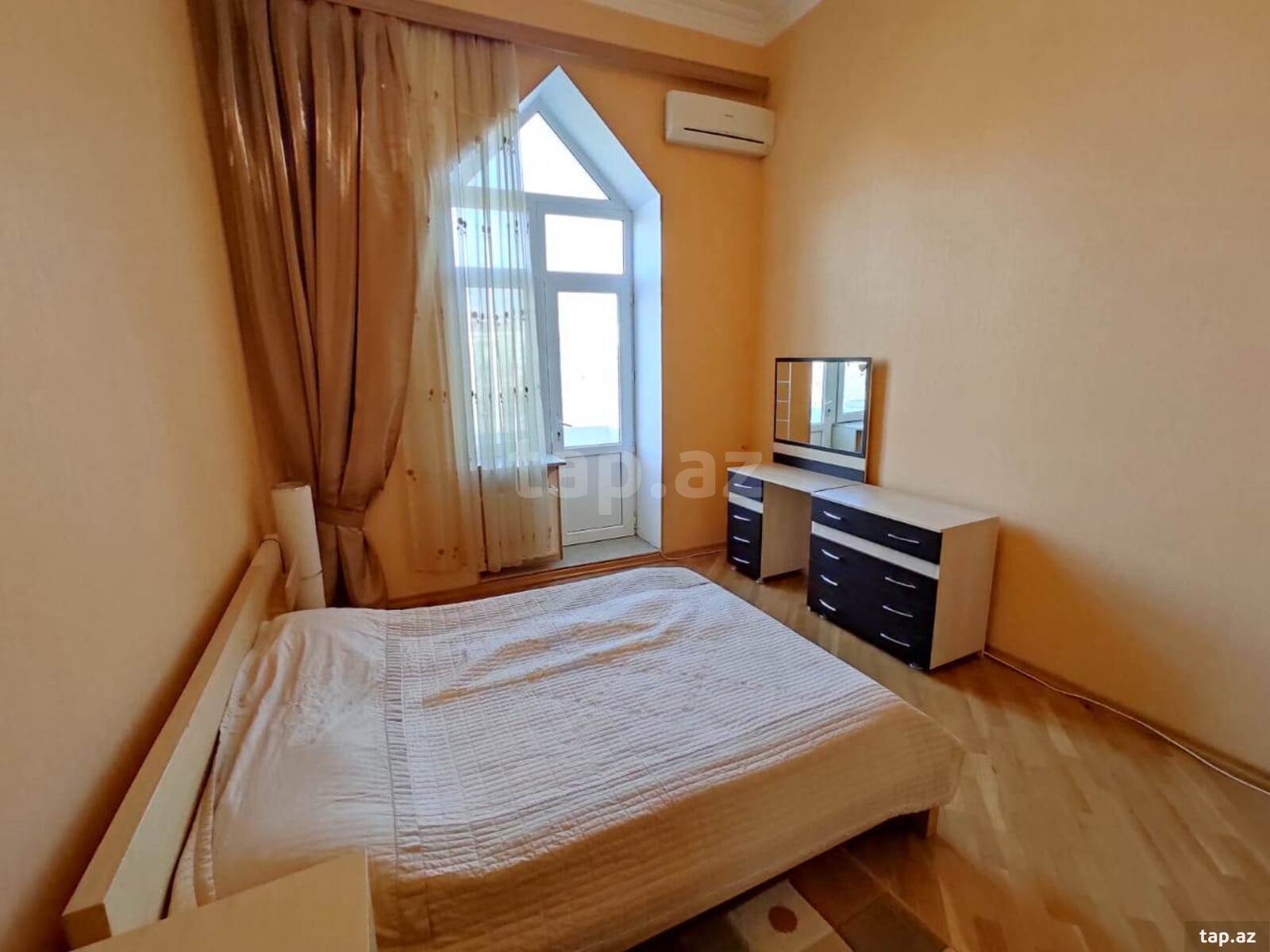 2-otaqlı mənzil kirayə verilir, Sahil m., 60 m² (6)