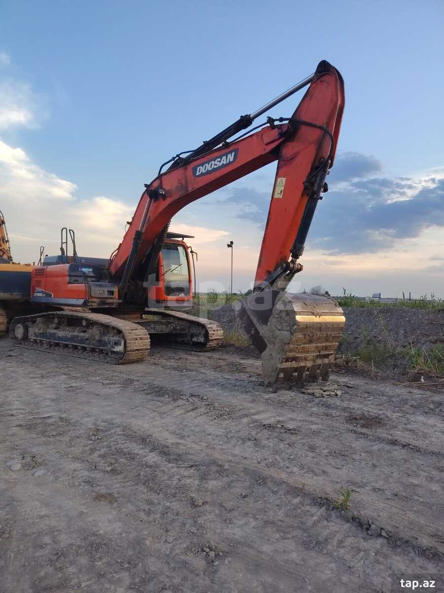 Ekskavator Doosan, 2017 il (3)