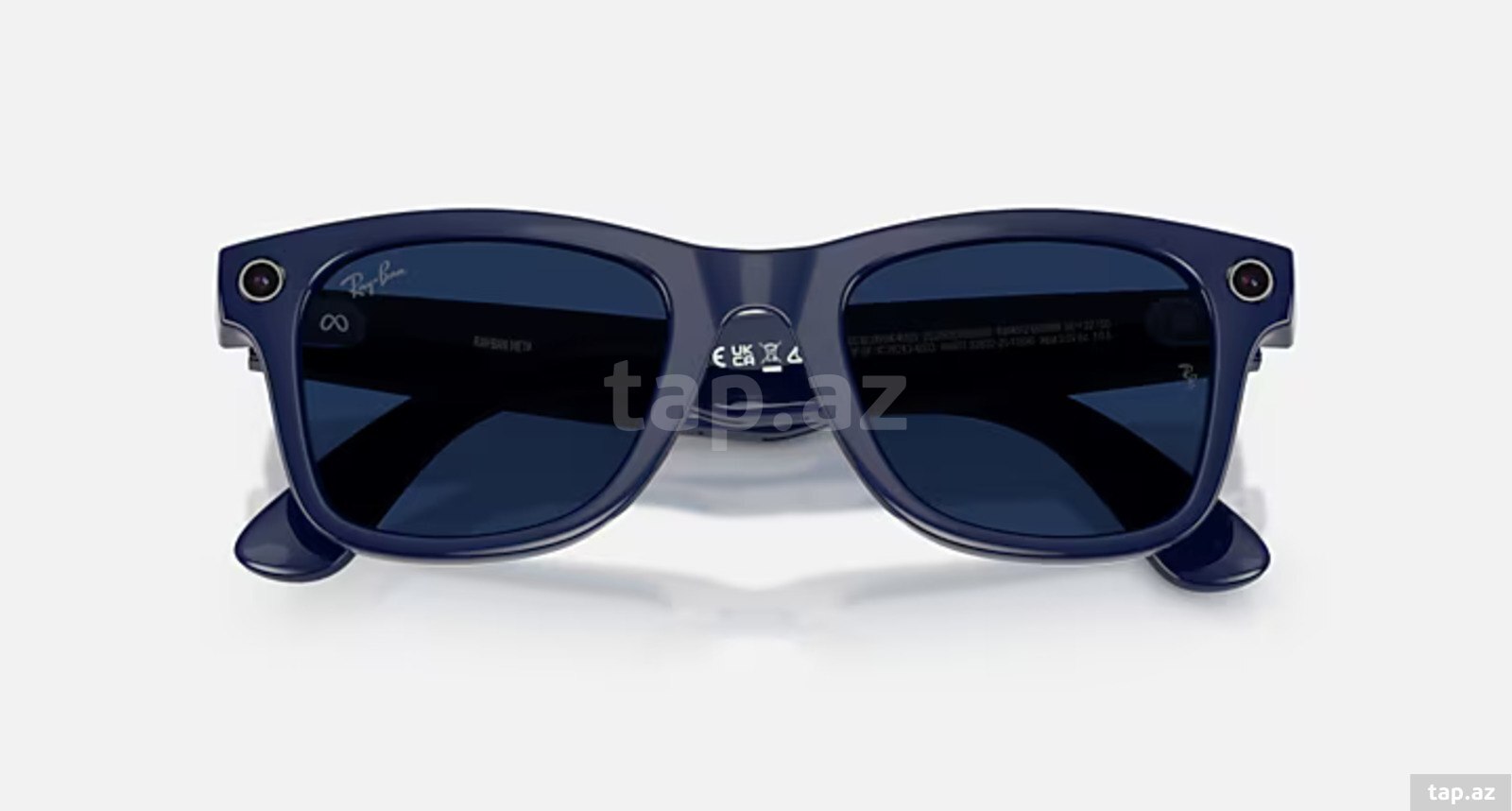 Ray-Ban Meta Wayfarer (Gen 2) Shiny Cosmic Blue / Transitions Sapphire (3)
