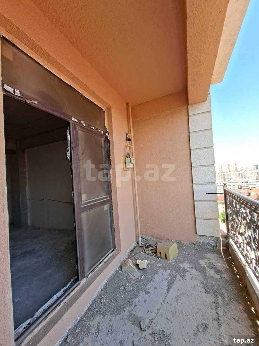 4-otaqlı yeni tikili, İbrahim Paşa Dadaşov küç., 232 m²