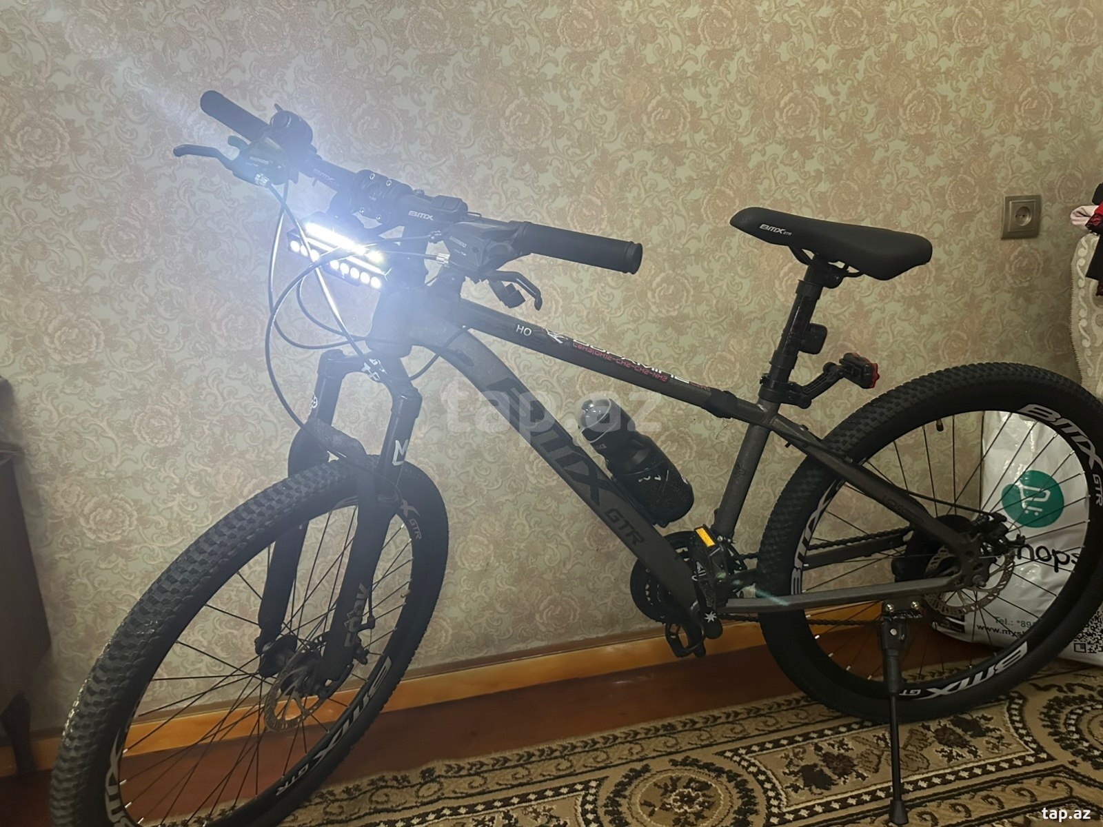 Velosiped BMX