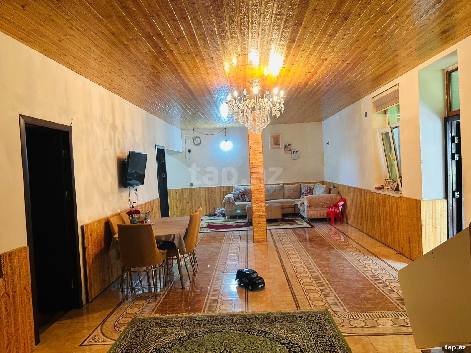 Həyət evi, Binə qəs.