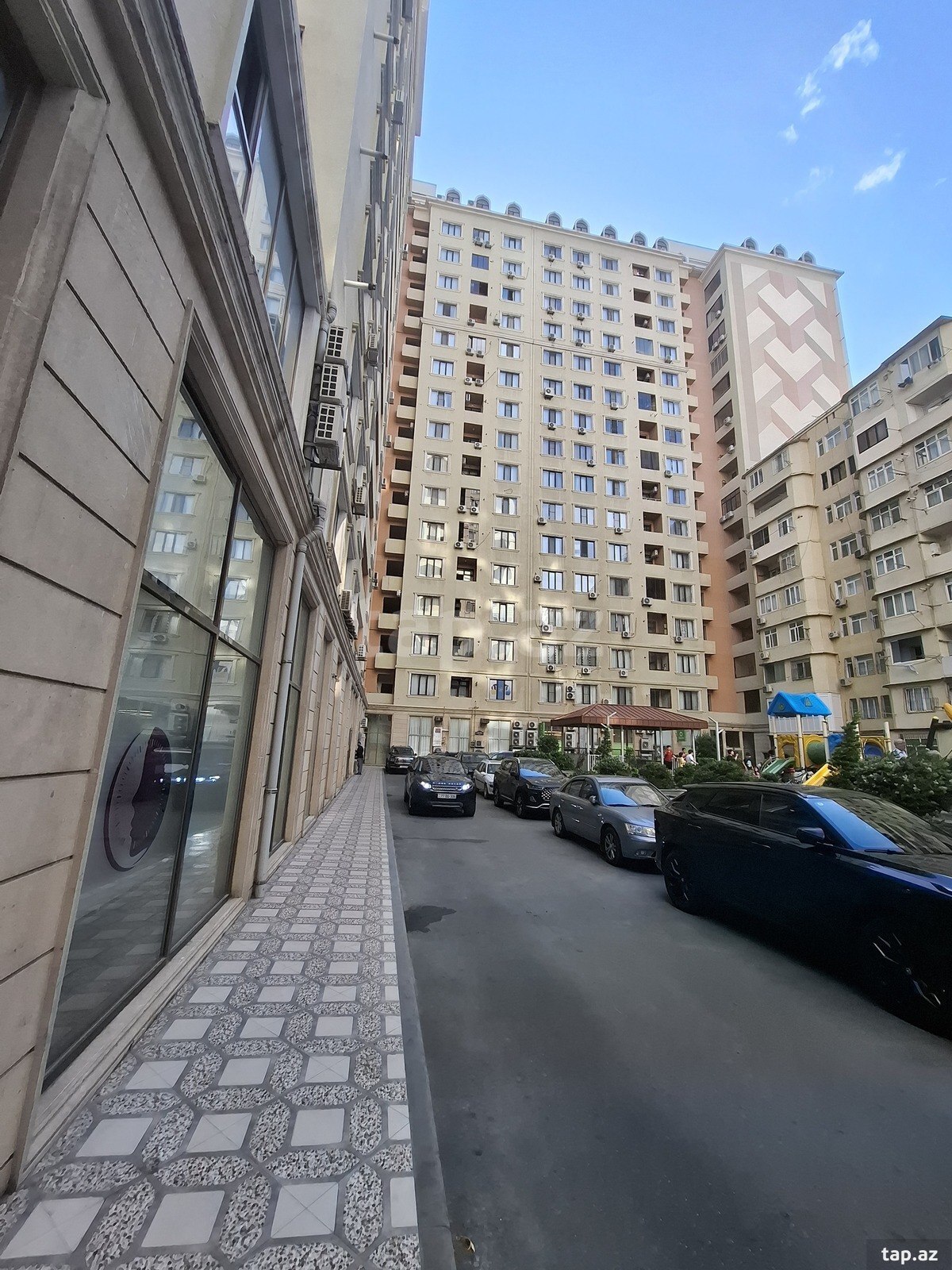 2-otaqlı yeni tikili kirayə verilir, Elmlər Akademiyası m., 80 m² (11)