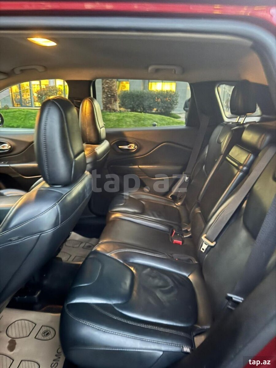 Jeep Cherokee, 2016 il (26)